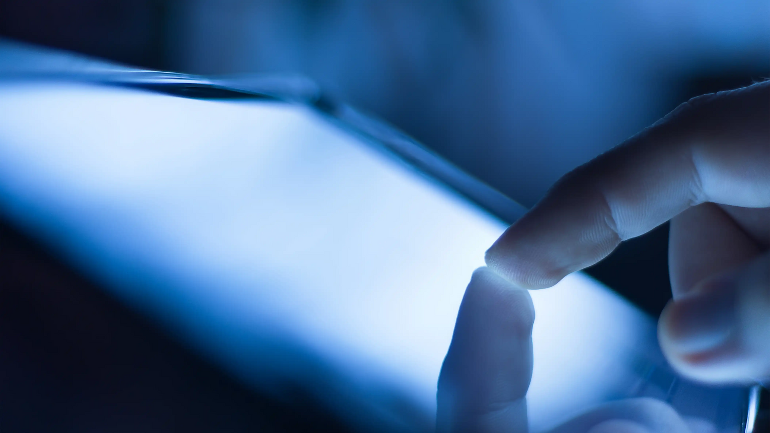 How Does a Touchscreen Work? The Magic Behind Every Swipe and Tap