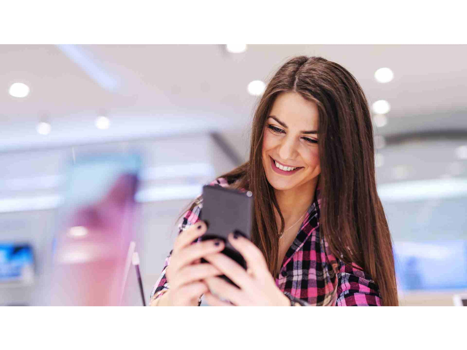 Top 5 Features to Consider When Buying a New Phone in Canada